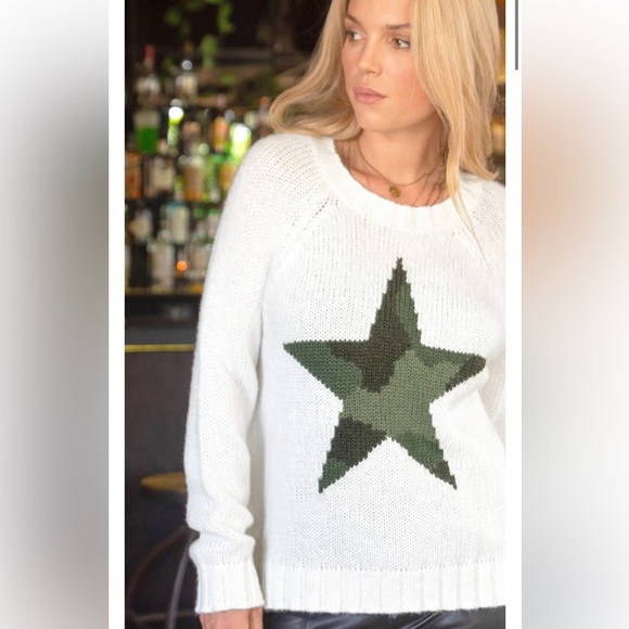 Wooden Ships Green CAMO STAR RAGLAN CREW White Sweater Sz M/L Mohair/Wool - Picture 3 of 12